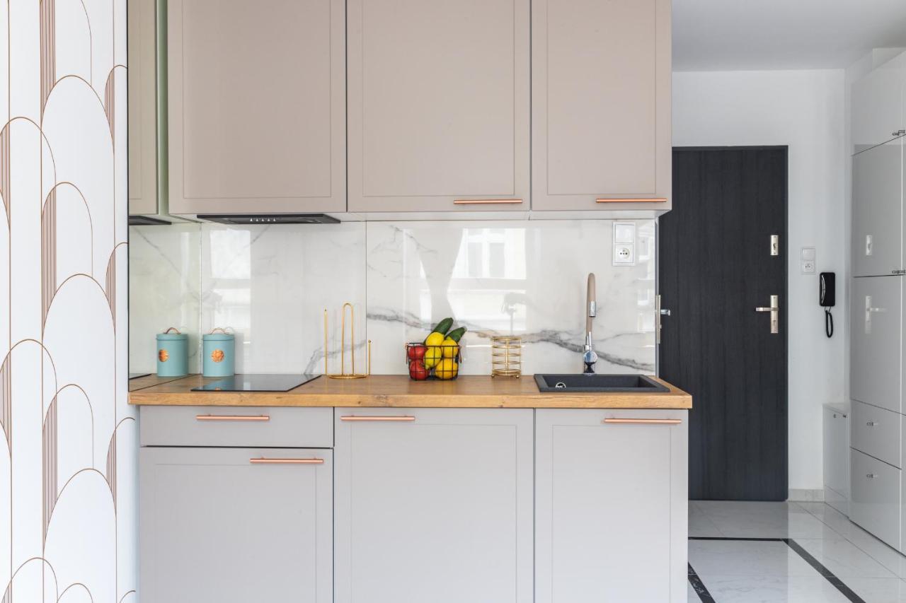 Moveen! Wynajem Apartamentow We Wroclawiu! 10 Minut Od Centrum المظهر الخارجي الصورة