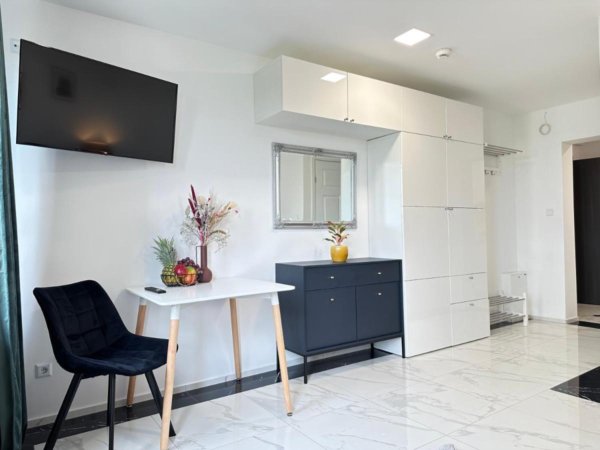 Moveen! Wynajem Apartamentow We Wroclawiu! 10 Minut Od Centrum المظهر الخارجي الصورة