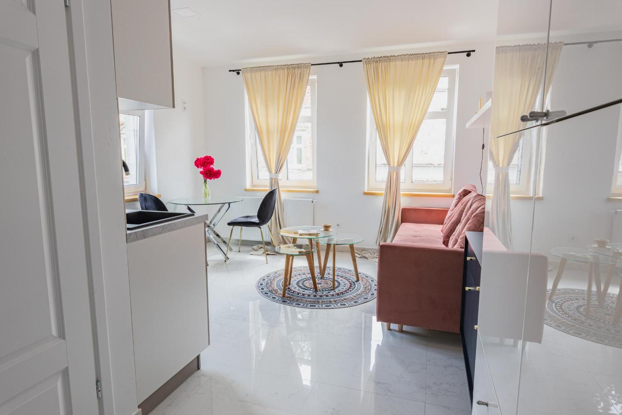 Moveen! Wynajem Apartamentow We Wroclawiu! 10 Minut Od Centrum المظهر الخارجي الصورة
